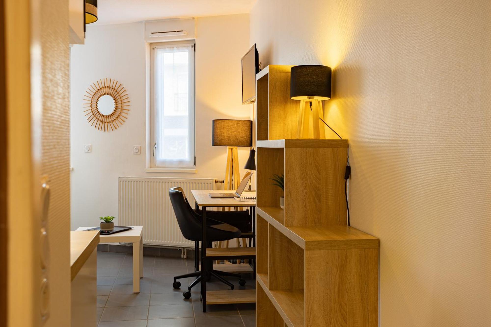 Studio Premium Arrivee Autonome 24S24H Troyes Buitenkant foto